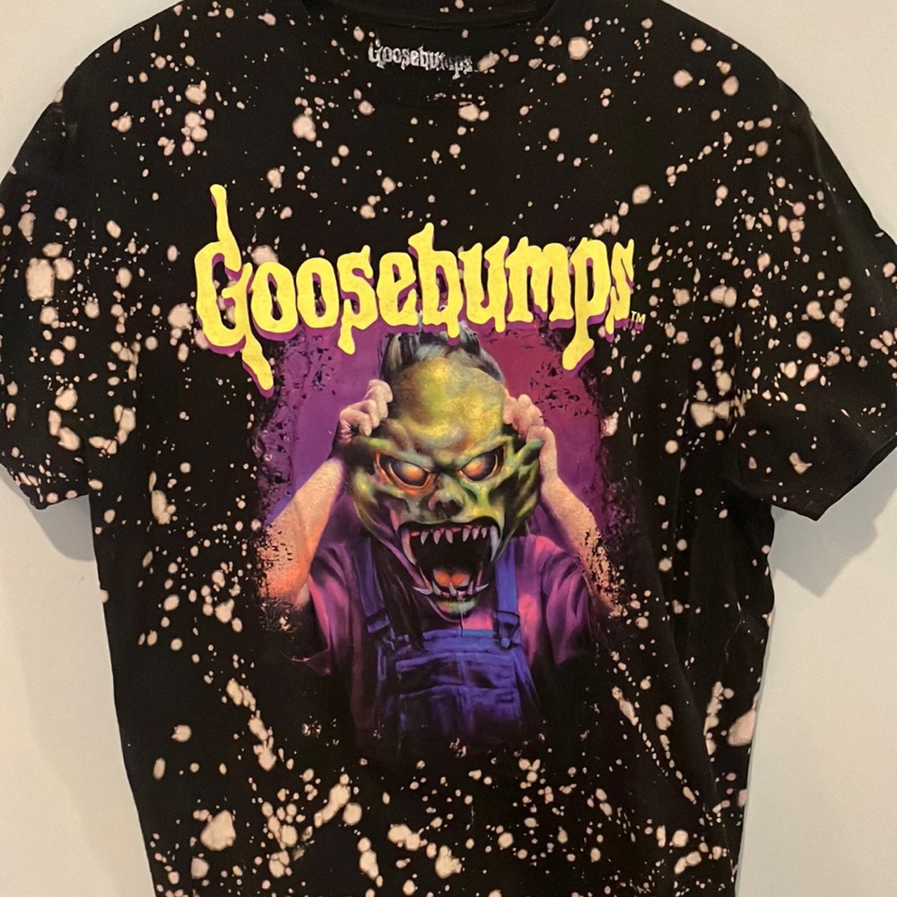 Goosebumps shirt size large. Worn once.